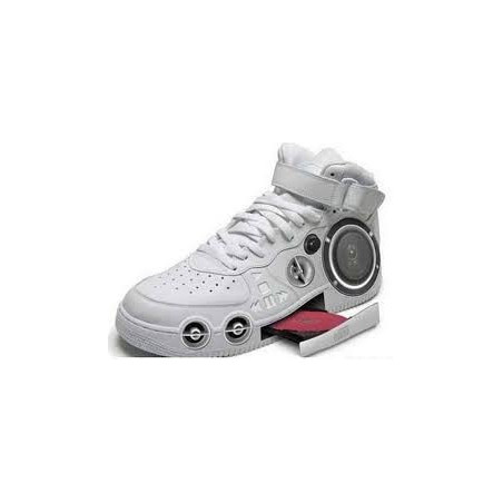 Sneakers BoomBox – Chaussures haut-parleur futuristes avec lecteur intégré